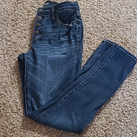 a.n.a | Denim High-Rise Skinny Fit Stretch Jeans with 4-Button Fly in Size 4 - Picture 3 of 6